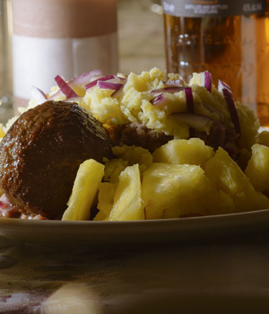 Moeders gehaktbal en stamppot