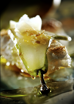 Stokbrood  met peer, walnoten en parmezaanse kaas