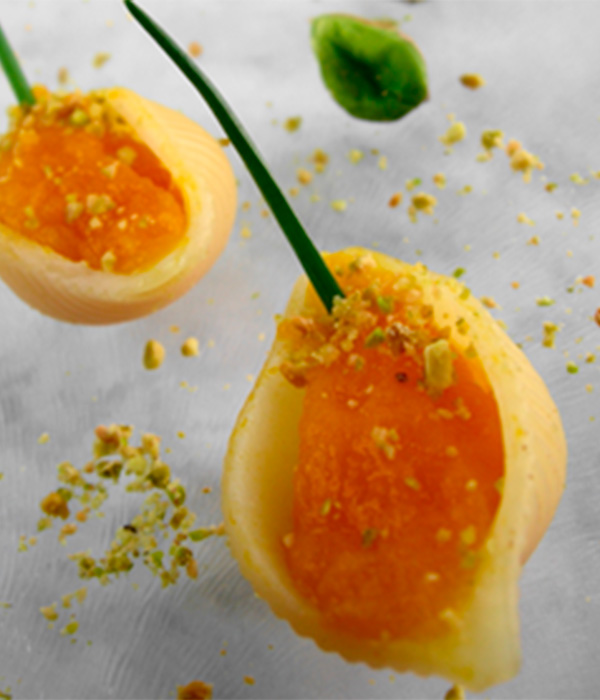 Schelppasta  met pompoenpuree en pistachenootjes