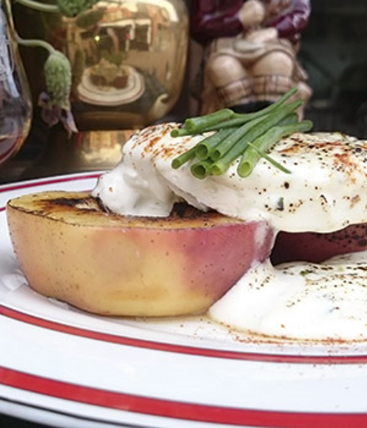 Goats cheese and apple 