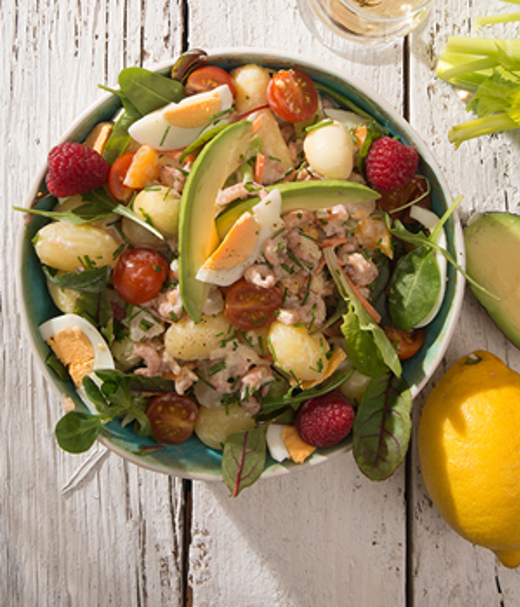 Frisse aardappel­salade met  Hollandse garnaaltjes