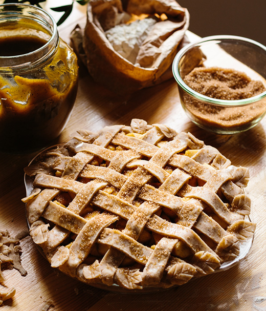 Appeltaart met amaretto  en abrikozenjam 