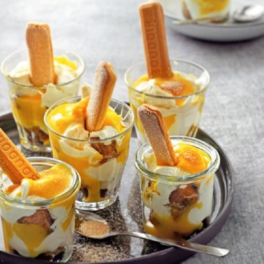 Tiramisu met advocaat en kaneelsuiker
