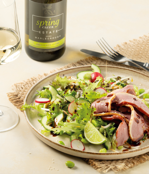 Aziatische salade gerookte eend 