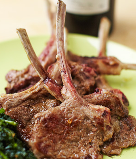 Lamskoteletjes met linzen rijst en roerbakgroenten