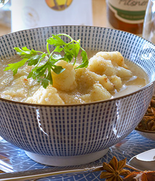 Zoete aardappel bloemkoolsoep