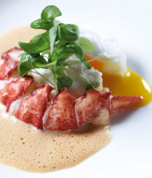 Kreeft met rooibosbisque en gepocheerd ei