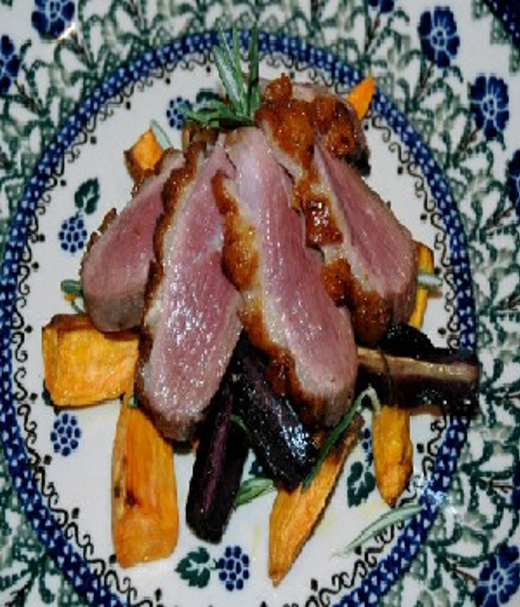 Krokant gebakken eend met rozemarijnaardappeltjes