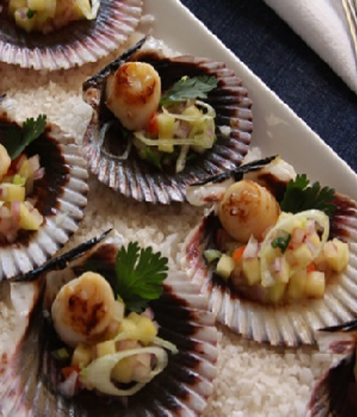 Coquilles met mangochutney